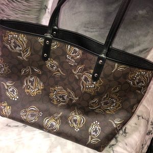 Coach tote